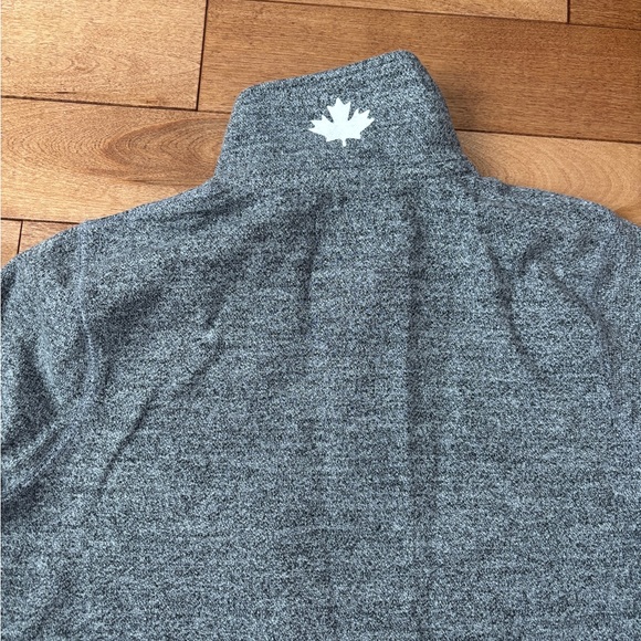 SOLD - Roots Quarter Zip Sweater - Picture 4 of 5